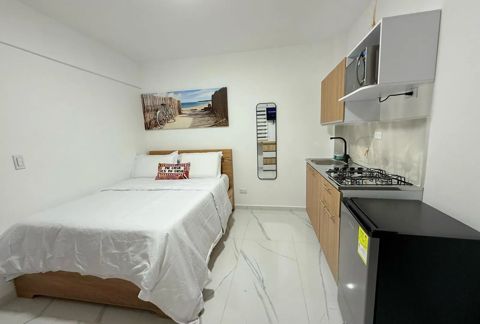 Aparta Estudio 103 - Casa Bendita Medellin Colombia